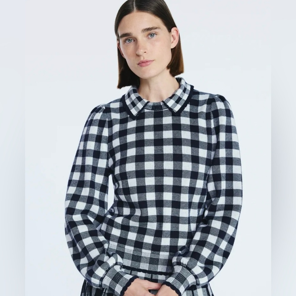Free assembly collared sweater